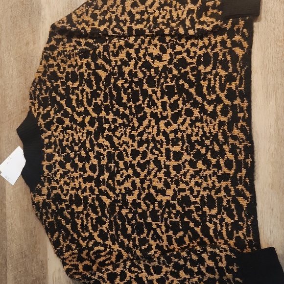 Jessica Simpson Sweater. Size S. NWT! - Picture 2 of 5